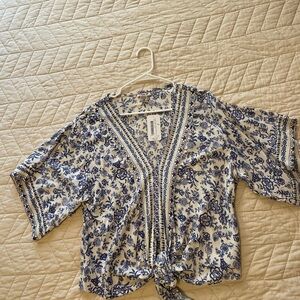 Floral Blue and White Women's Top